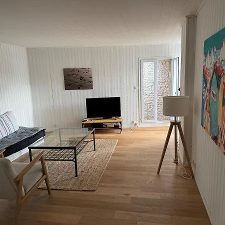 Hébergement de vacances ღ La Passerelle, Spatieux Avec Jardin