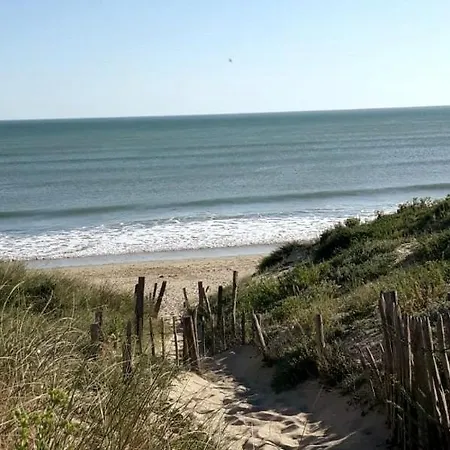 Hébergement de vacances ღ La Passerelle, Spatieux Avec Jardin Le Bois-Plage-en-Ré