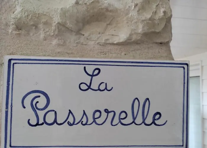 Casa vacanze Ღ La Passerelle, Spatieux Avec Jardin